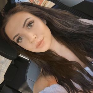 Meet your Posher, Lexana